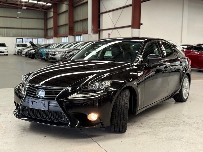 2013 Lexus IS 300h Hybrid, Sports Sedan, photo 3