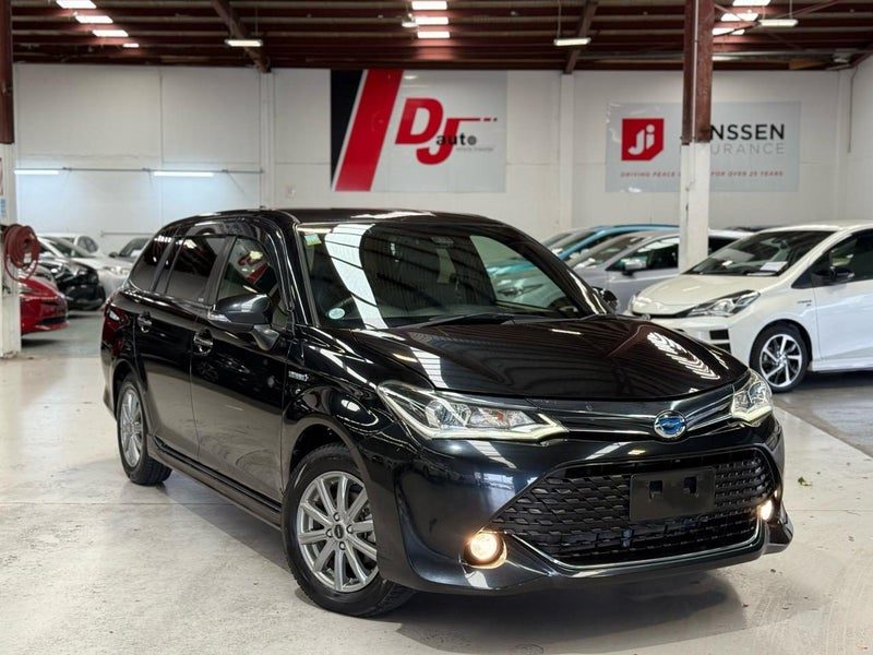2017 Toyota Corolla FIELDER HV G AERO TOURER WXB