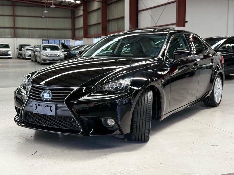 2013 Lexus IS 300h Hybrid, Sports Sedan, photo 3
