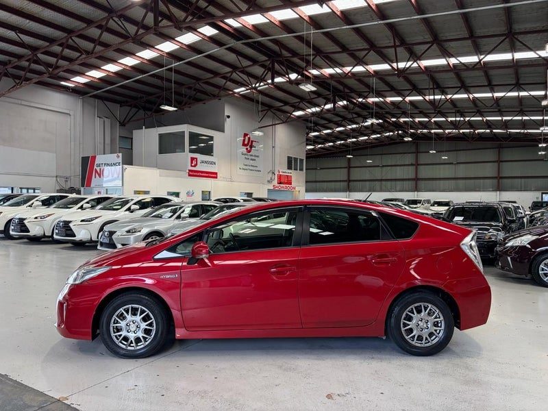 2012 Toyota Prius S Model 1800cc Hybrid, photo 2