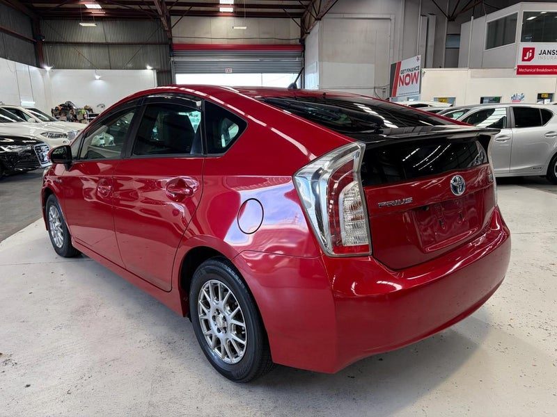 2012 Toyota Prius S Model 1800cc Hybrid, photo 3