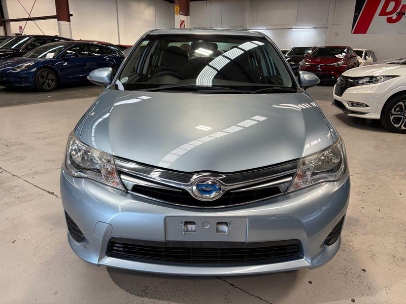 2013 Toyota Corolla AXIO HYBRID, photo 2