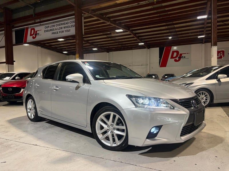 2015 Lexus CT 200h Hybrid Luxury Hatch