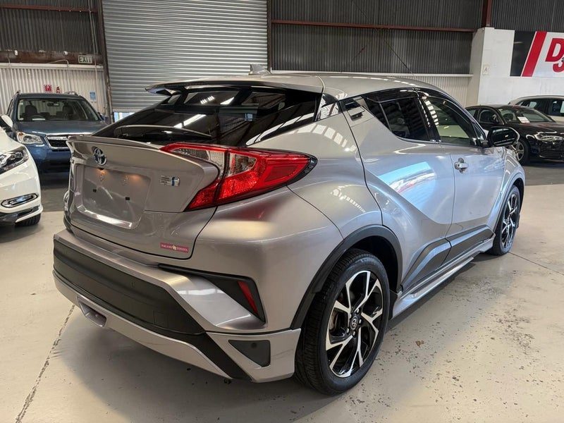 2017 Toyota C-HR G, photo 3