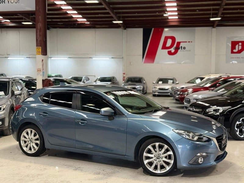 2014 Mazda Axela 2.0S Touring