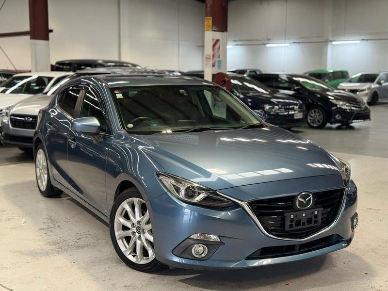 2014 Mazda Axela 2.0S Touring, photo 2