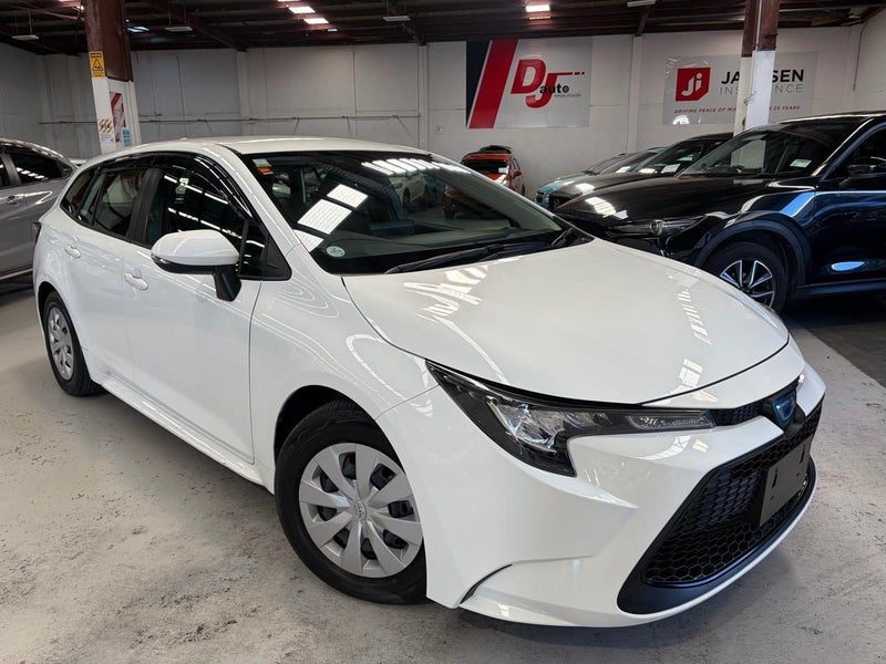 2022 Toyota Corolla Touring Hybrid Lowkms