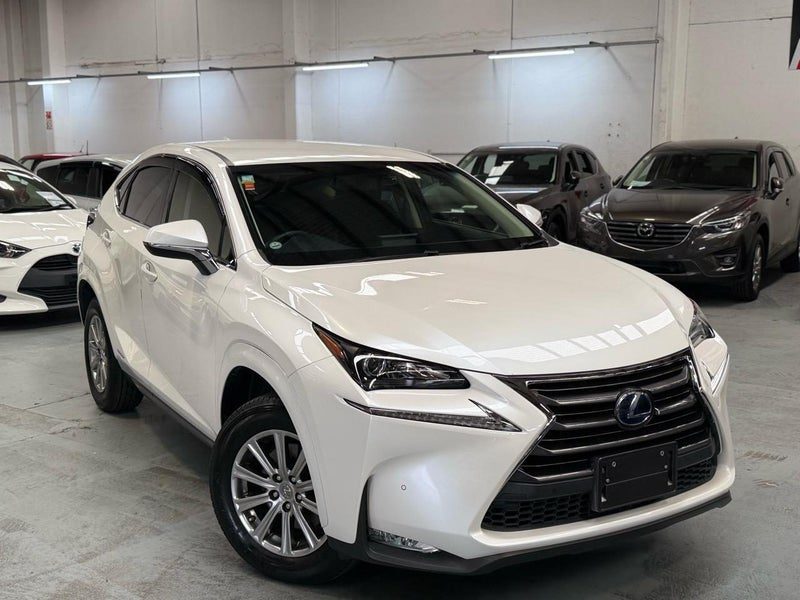2015 Lexus NX 300h Hybrid Suv, photo 2