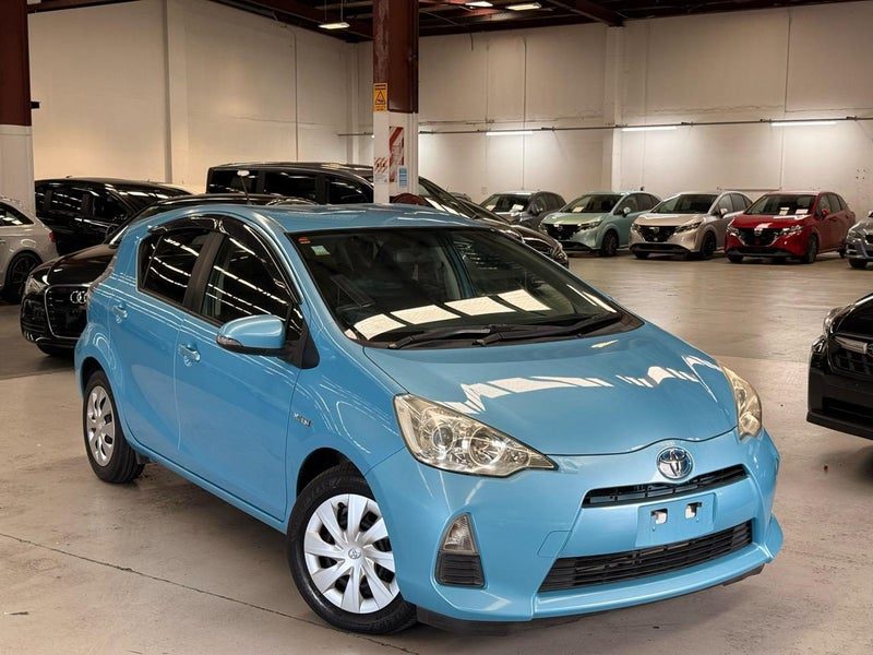 2013 Toyota Aqua S Model! Push Start!, photo 2