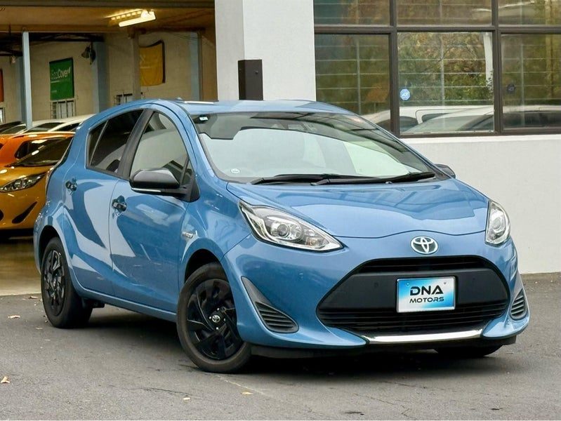 2020 Toyota Aqua S GLAMPER