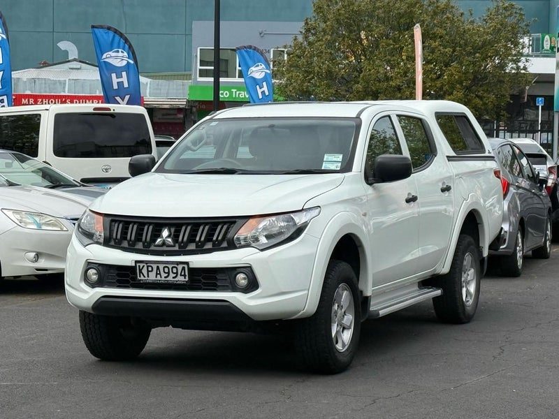 2017 Mitsubishi Triton D/CAB GLX 2.4D/4WD, photo 3