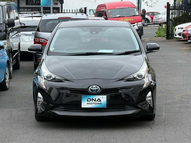 2018 Toyota Prius S SAFETY PLUS, photo 2