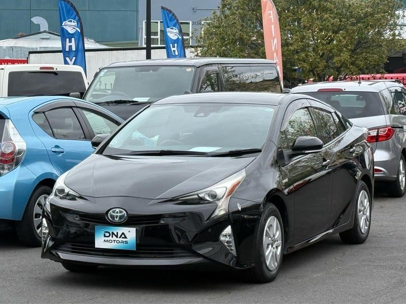 2018 Toyota Prius S SAFETY PLUS, photo 3