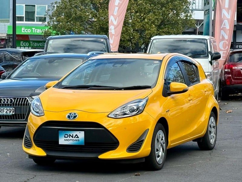 2019 Toyota Aqua S FULL SERVICE HISTORY, photo 3
