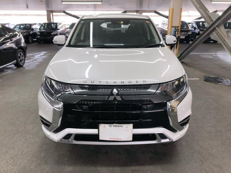 2018 Mitsubishi Outlander PHEV G PLUS PACKAGE, photo 3