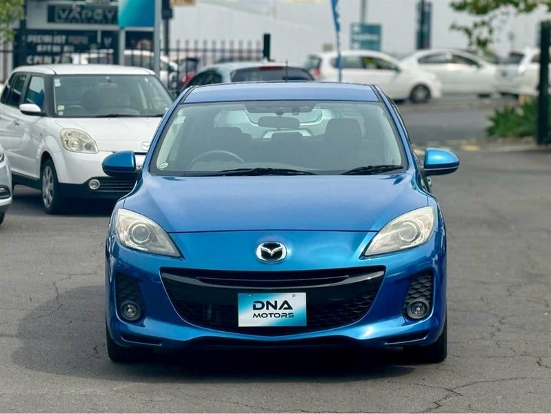 2012 Mazda Axela 15S Sports Edition, photo 2