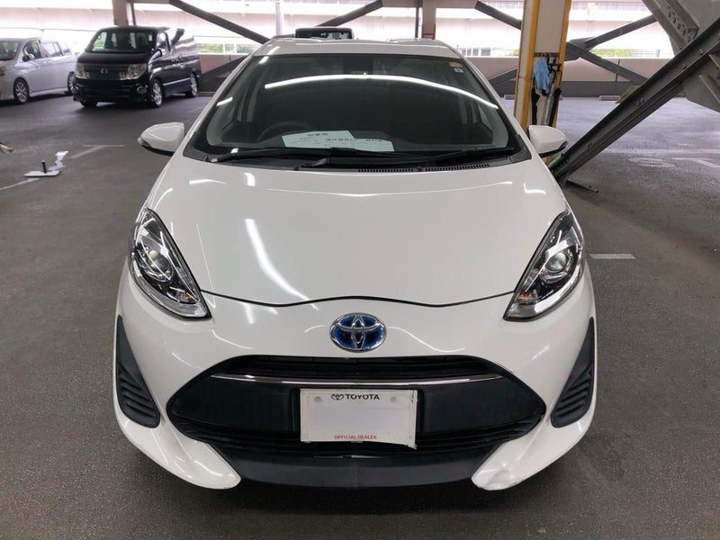 2017 Toyota Aqua S-PKGE PUSH BUTTON START, photo 2