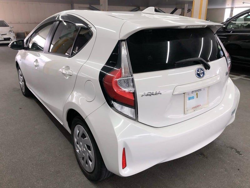 2017 Toyota Aqua S-PKGE PUSH BUTTON START, photo 3