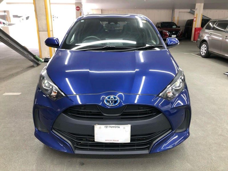 2021 Toyota Yaris HYBRID X, photo 3