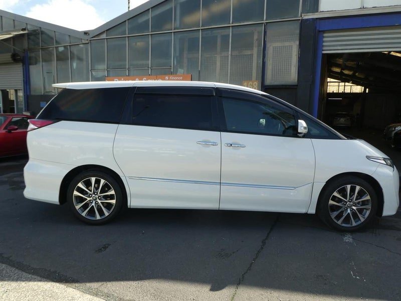 2017 Toyota Estima AERAS PREMIUM, photo 2
