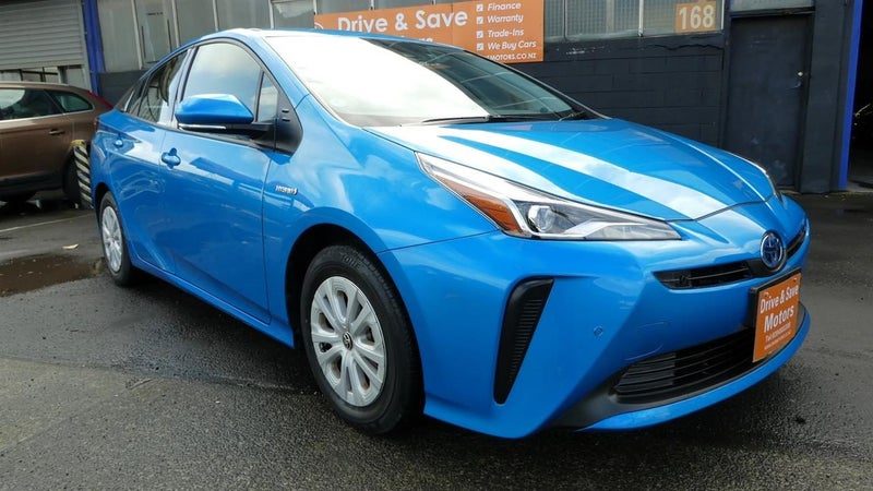 2019 Toyota Prius S MODEL! Keyless entry., photo 2