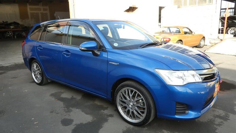 2014 Toyota Corolla FIELDER HYBRID G, photo 2