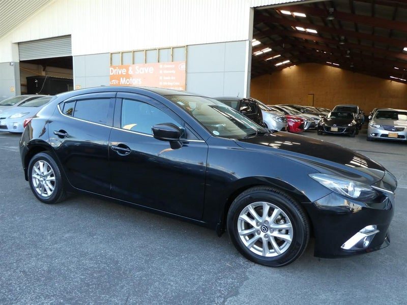 2016 Mazda Axela SPORT 15S TOURING, photo 2