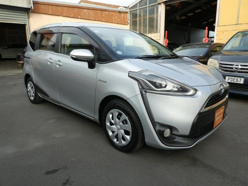2015 Toyota Sienta HYBRID G 7 PERSON, photo 2