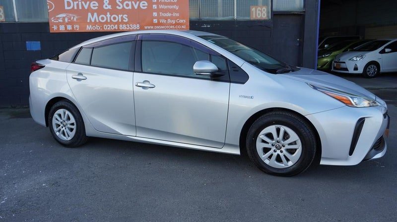 2019 Toyota Prius HYBRID, photo 2