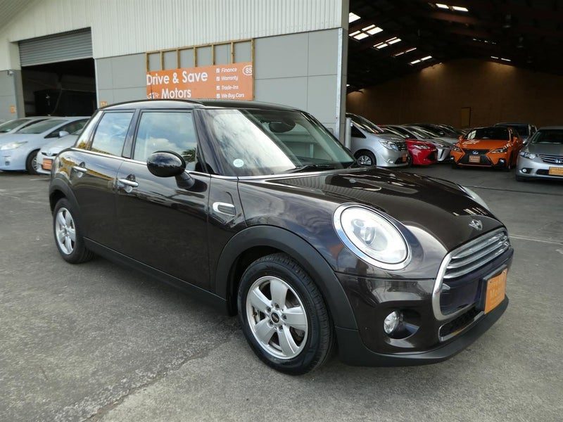 2015 MINI Cooper, photo 2