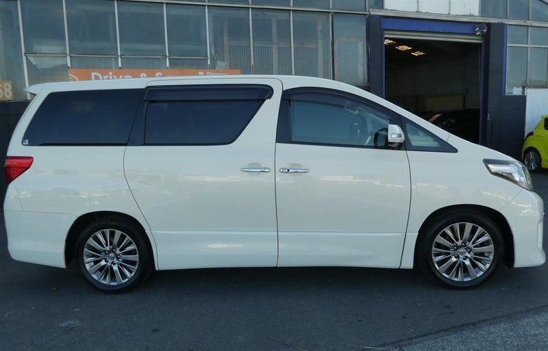 2014 Toyota Alphard 240S TYPE GOLD II, photo 3