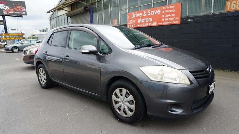 2010 Toyota Auris, photo 2
