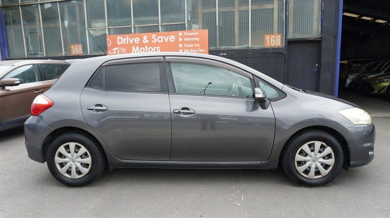 2010 Toyota Auris, photo 3