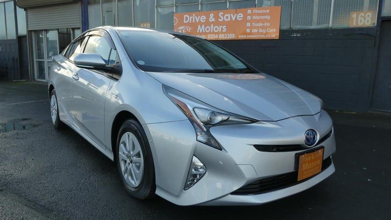 2018 Toyota Prius S model, main photo