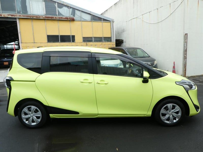 2019 Toyota Sienta 1.5L Petrol 5 Seater!, photo 3