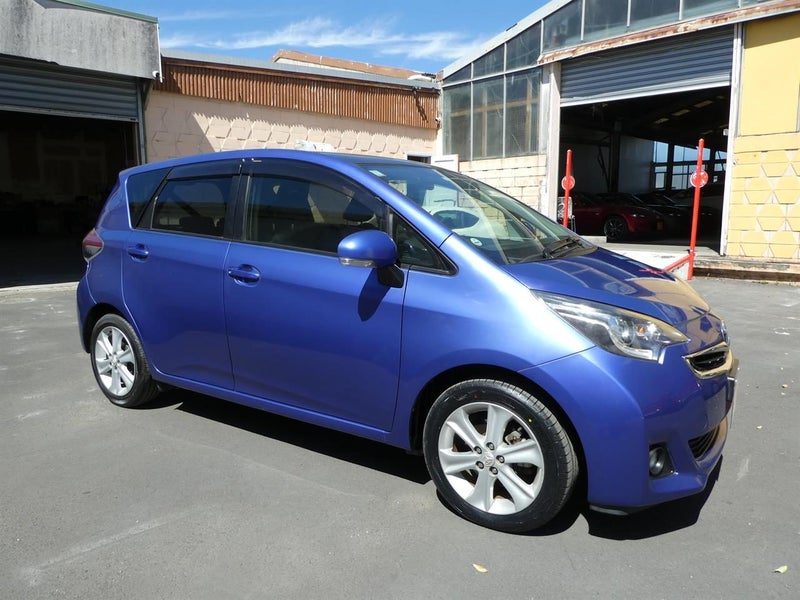 2015 Toyota Ractis G, photo 2