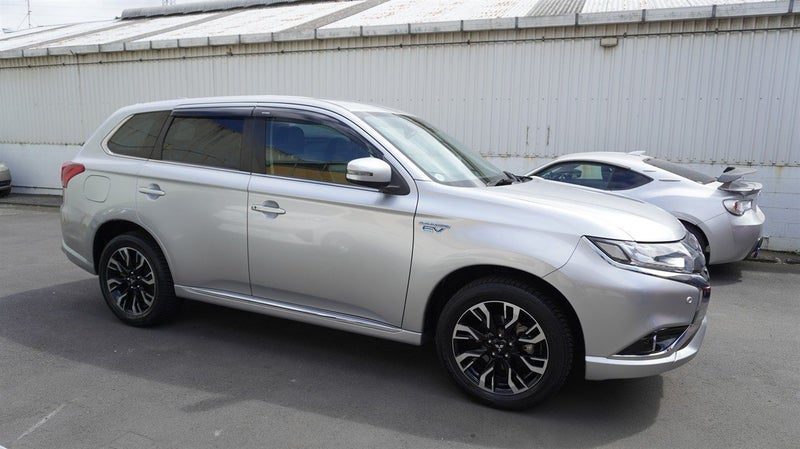 2017 Mitsubishi Outlander PHEV G LIMITED EDITION, photo 3