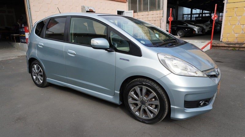2012 Honda Fit HYBRID RS, photo 2