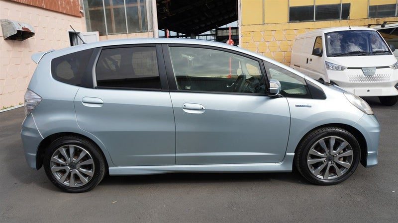 2012 Honda Fit HYBRID RS, photo 3