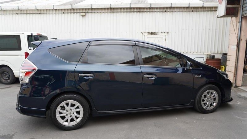 2018 Toyota Prius ALPHA, photo 3
