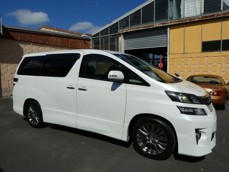 2014 Toyota Vellfire Z GOLDEN EYES II, photo 2