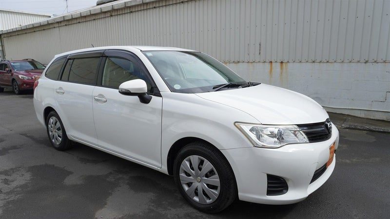 2012 Toyota Corolla FIELDER 1.8S, photo 2