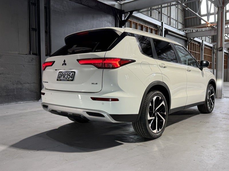 2024 Mitsubishi Outlander XLS 2.5P/4WD/CVT, photo 3