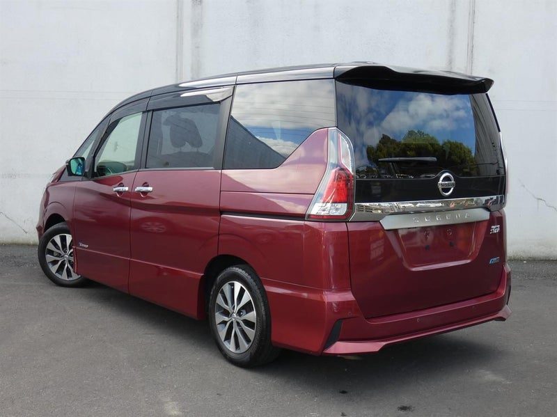 2016 Nissan Serena Highway Star, photo 2