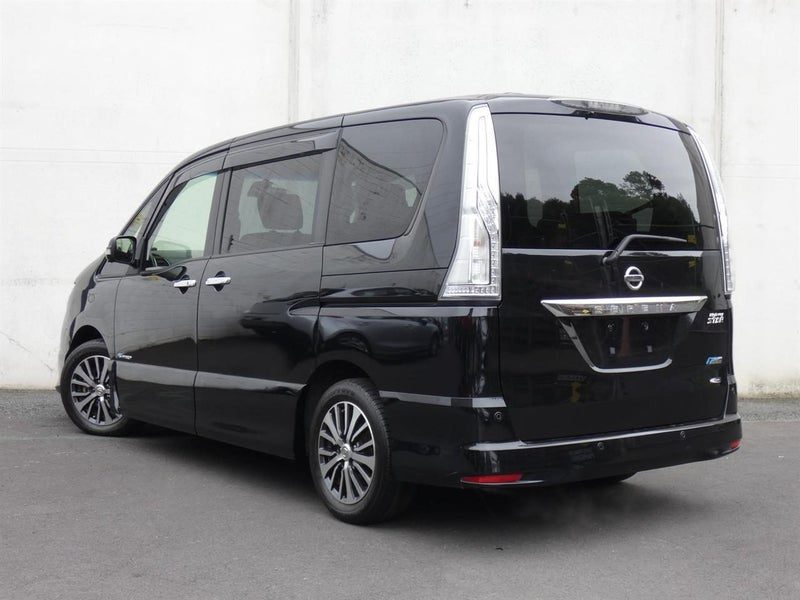 2015 Nissan Serena Highway Star, photo 2