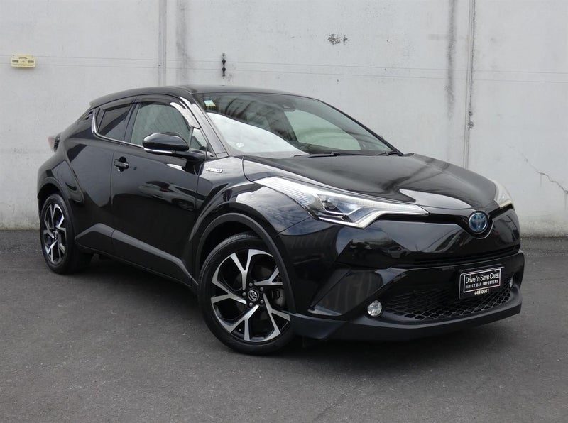 2017 Toyota C-HR G, main photo