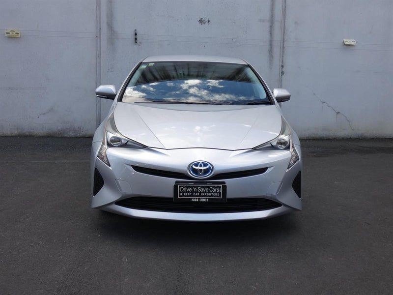 2017 Toyota Prius S, photo 2