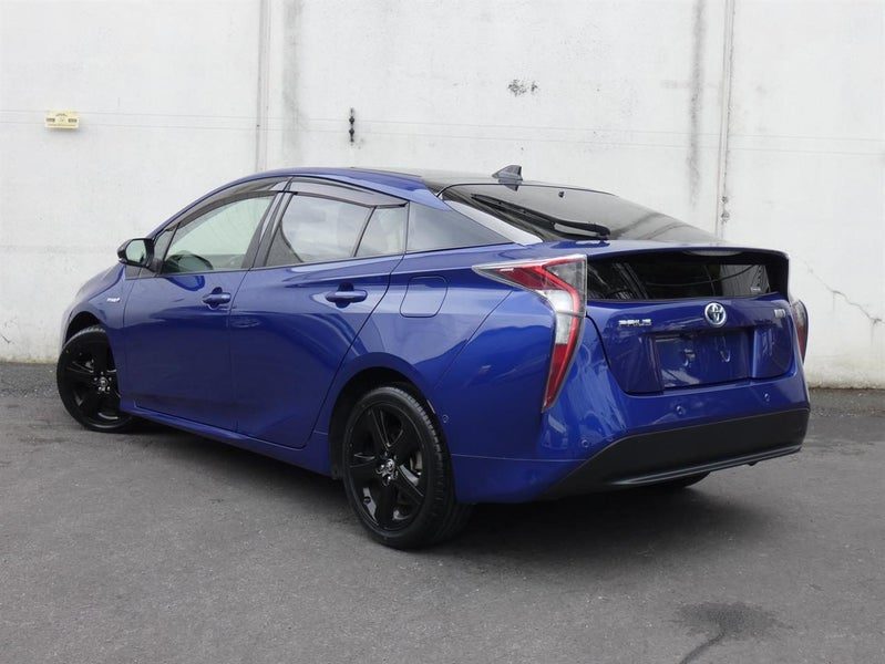 2018 Toyota Prius S, photo 3