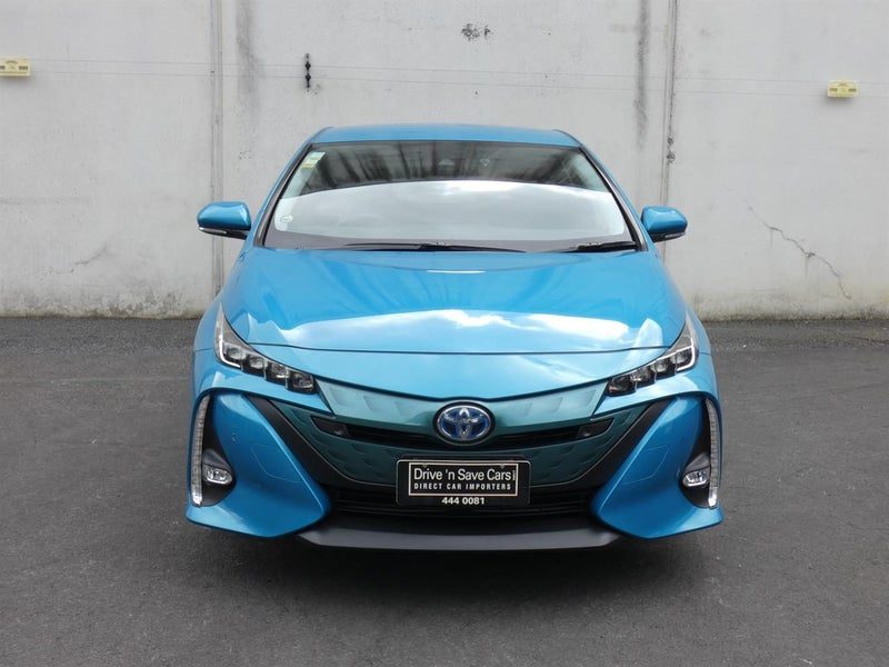 2017 Toyota Prius A, photo 2