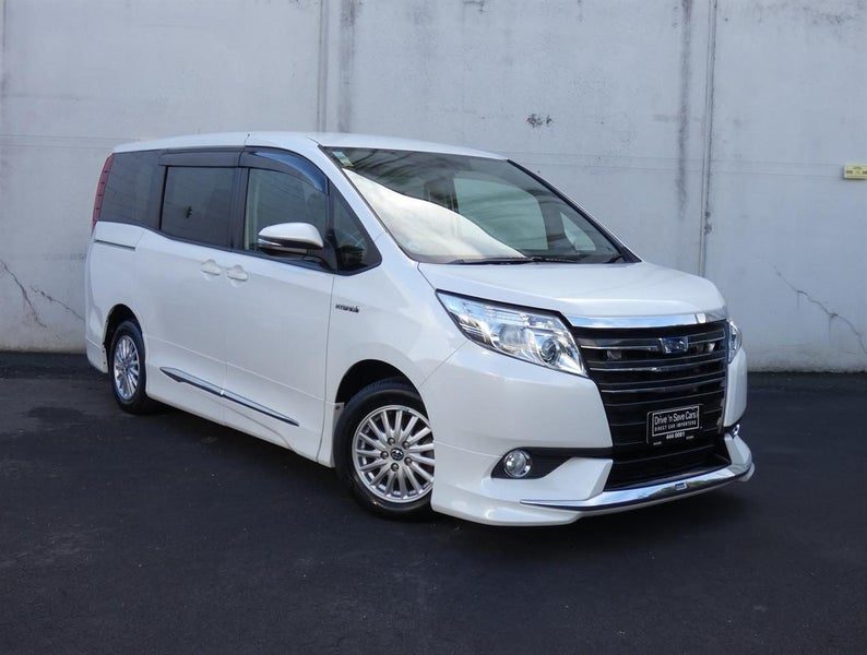 2015 Toyota Noah